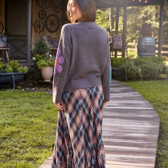 NWT NATURAL LIFE EVERYONE’S FAVORITE SWEATER XS - Picture 3 of 4